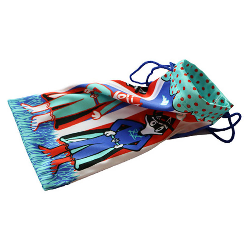 Gepersonaliseerde grootte Microfiber bril zak 160-230gsm Goggle Bag voor bescherming van brillen